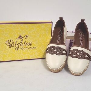 New in box Brighton Evita espadrilles size 8.